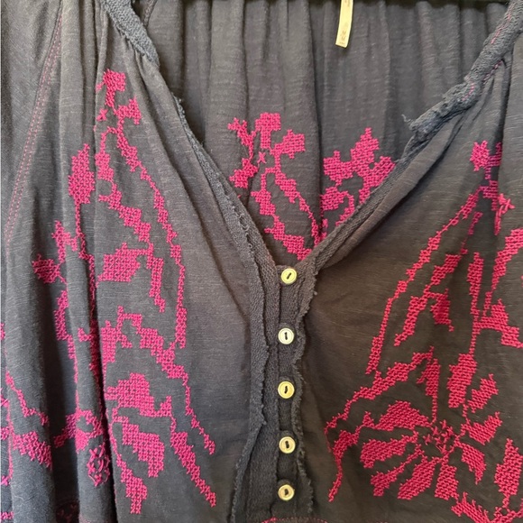 Free People Navy Persuasion Top with Pink Embroidery in Size Medium - Picture 3 of 9